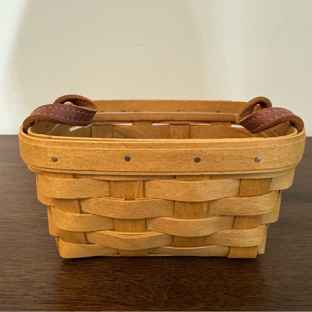 Longaberger 2004 Basket Small Leather Handles Muffin Pastries Berries 7" USA